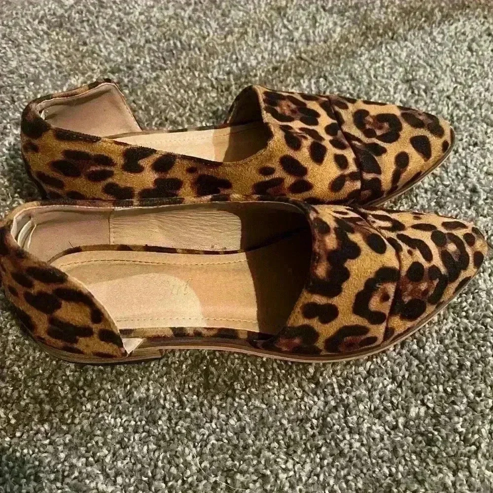 ARider Girl Faux Suede Leopard Print Pointy Toe Shoes Size 6.5